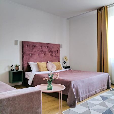מוקצ'בה Best One Room Apartments מראה חיצוני תמונה
