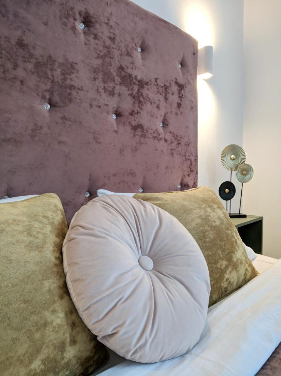 מוקצ'בה Best One Room Apartments מראה חיצוני תמונה