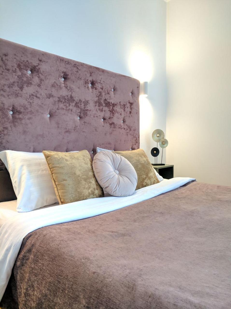 מוקצ'בה Best One Room Apartments מראה חיצוני תמונה