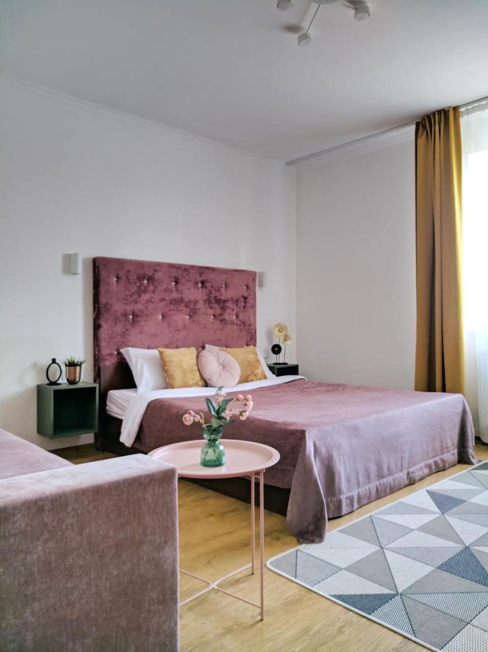מוקצ'בה Best One Room Apartments מראה חיצוני תמונה